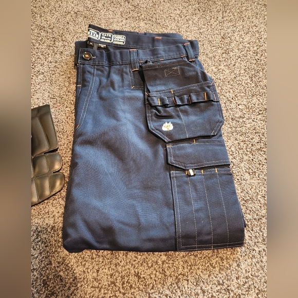 Kontra FR Navy 'Nuts and Bolts' pants with knee pads 44 x 32 - Picture 4 of 17
